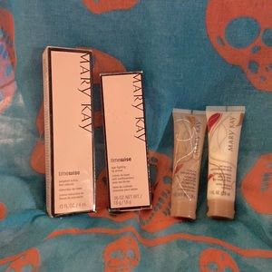 SENDING TO @Loretatab AS TY GIFT MARY KAY SKINCARE 4 PC LOT